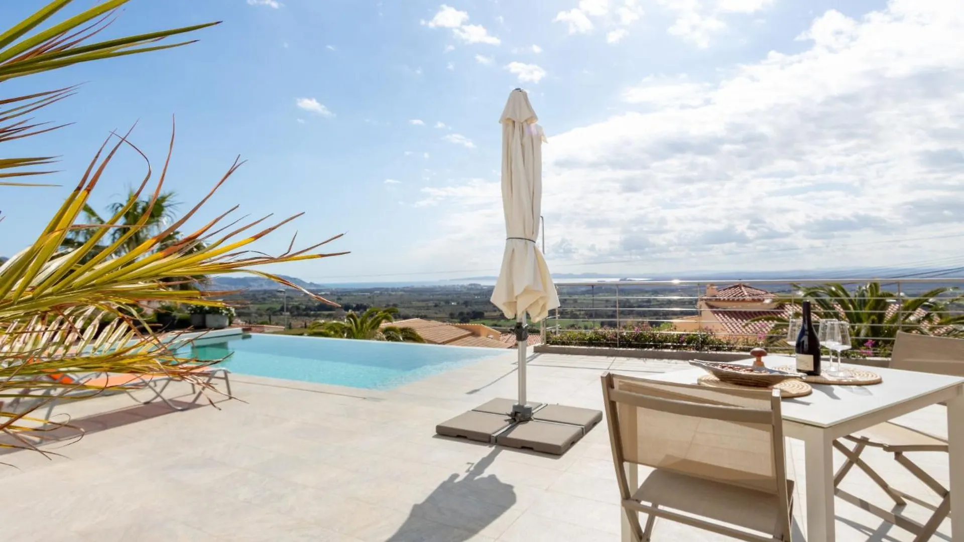 Villa Luxury By Interhome Empuriabrava