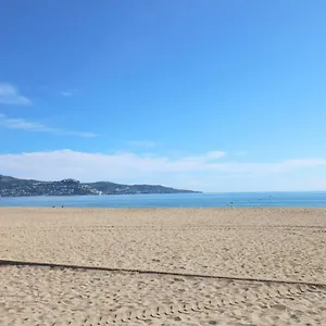  Apartamento Delta Muga, Piso Muy Cerca De La Playa